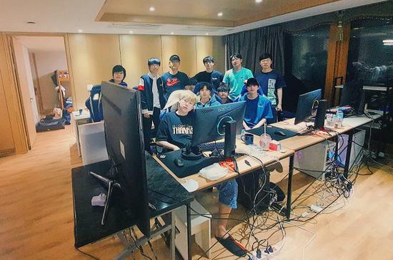 BLG电竞战队落户广州花都引领产业创新潮流